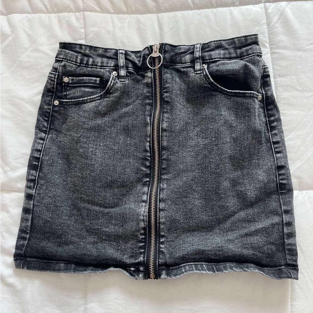 black garage zip up skirt